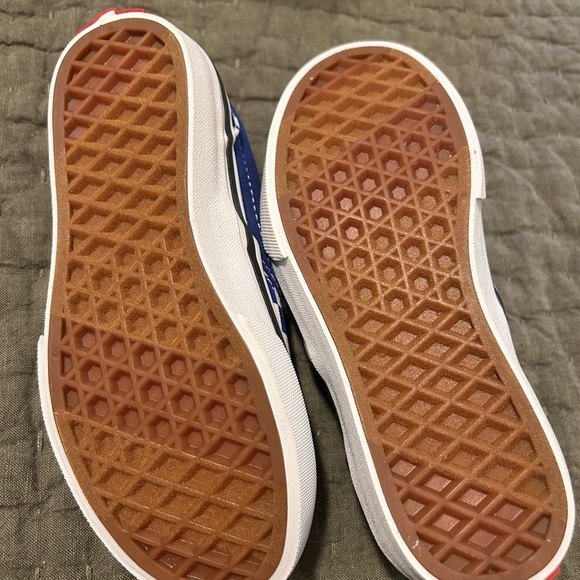 Vans Blue and White Sneakers with Checkerboard Pattern - Picture 4 of 4
